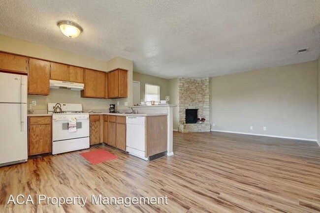 Building Photo - 5704 Cougar Dr