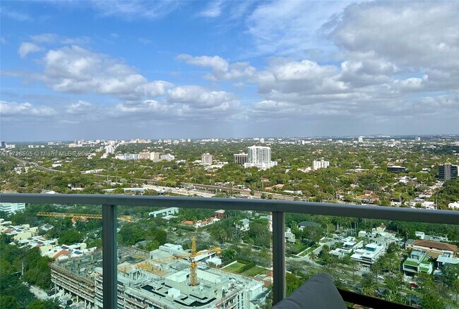 Building Photo - 2101 Brickell Ave