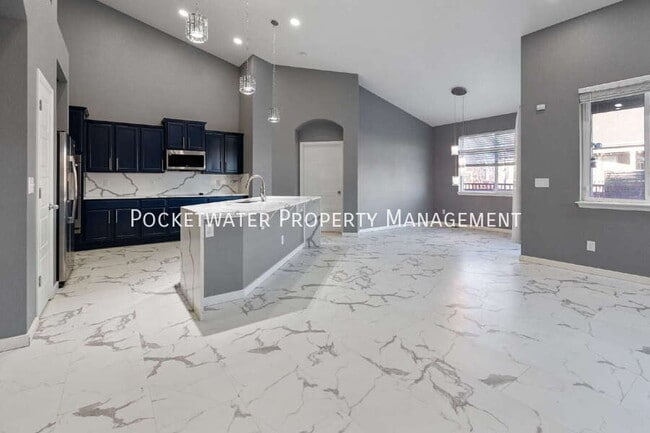 Building Photo - 5019 Thistle Dr
