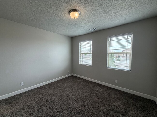 Building Photo - Luxury Single Story 3 Bedroom Plus Office / Sitting Room Recent Construction Available in Exclusi...