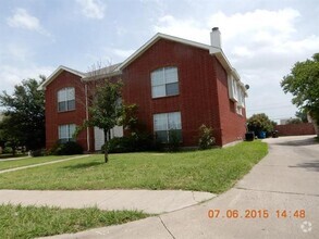 Building Photo - 1904 Crepe Myrtle Dr