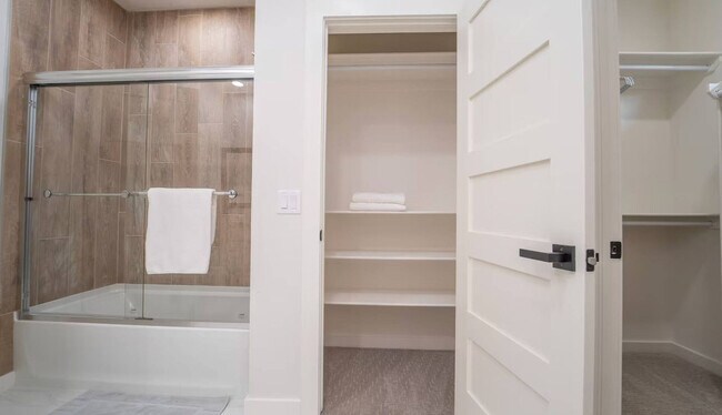 Building Photo - 10573 Jasper Ln