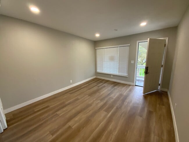 Building Photo - 2930 Marysville Blvd