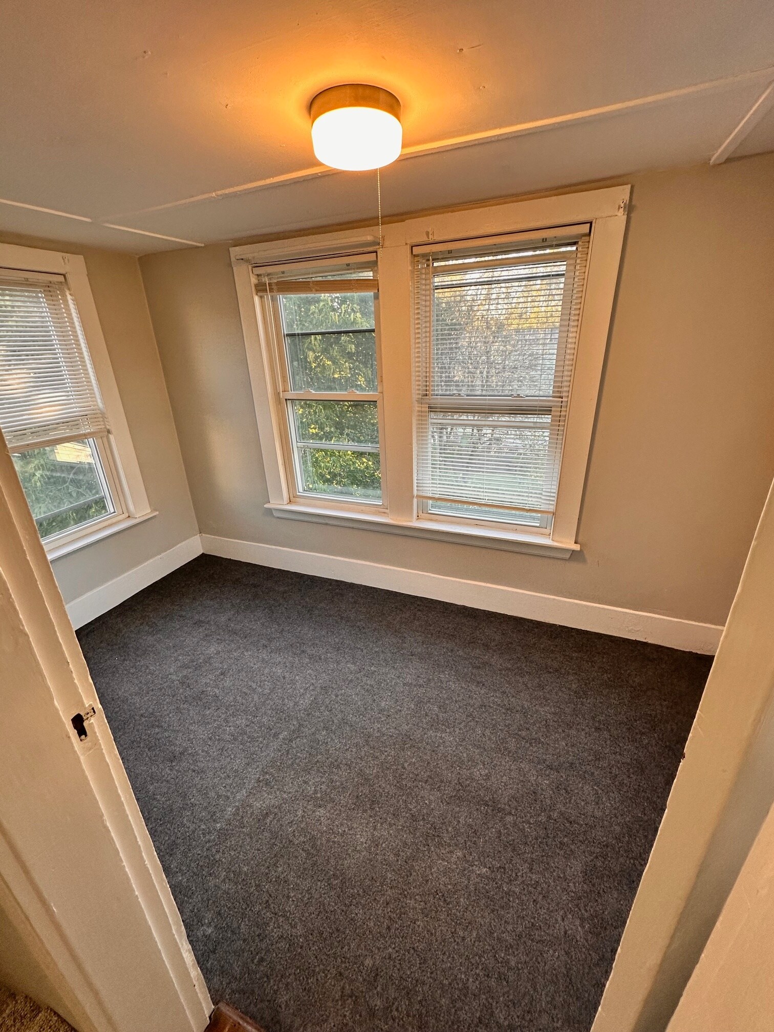 Over Porch Bonus Room - 57 Prospect St