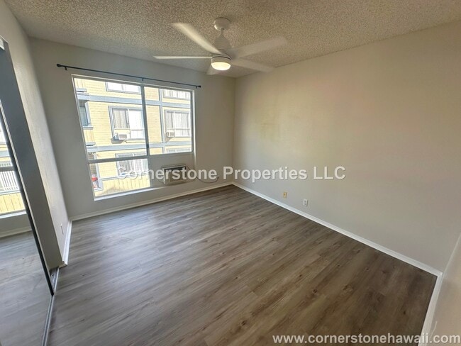 Building Photo - 91-271-271 Hanapouli Cir