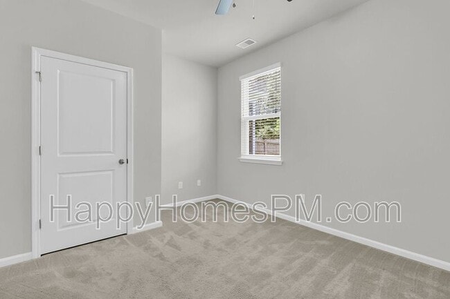 Building Photo - 9678 Roseberry St