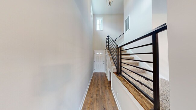 Building Photo - 2075 Ireland Wy