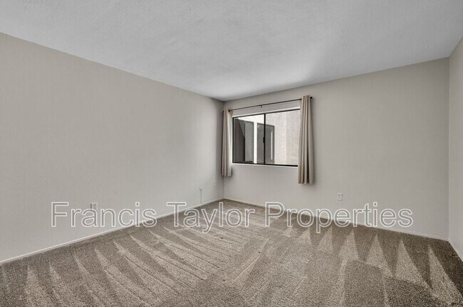 Building Photo - 6780 Friars Rd