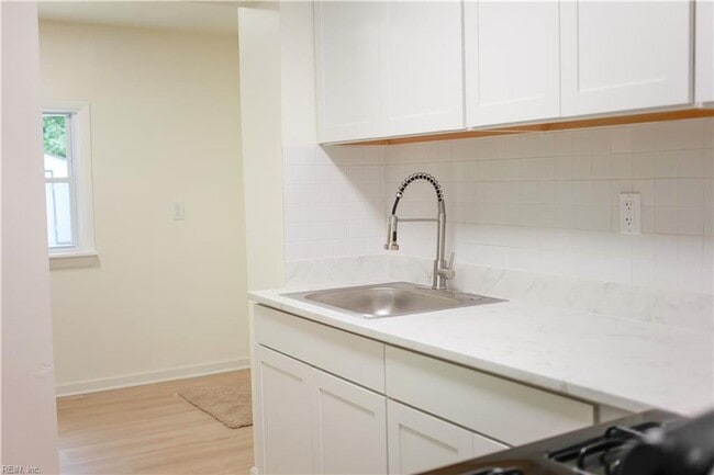 Building Photo - Cozy 2-Bedroom with Modern Upgrades