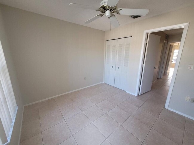 Building Photo - 2932 Stillwell Ct