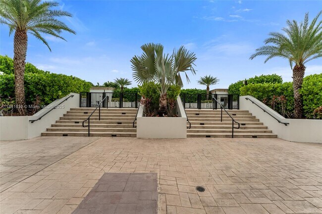 Building Photo - 4100 Salzedo St