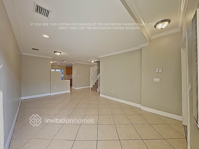 Building Photo - 4942 SW 66th Terrace