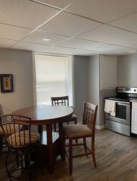 Kitchen - 1 Hampson St