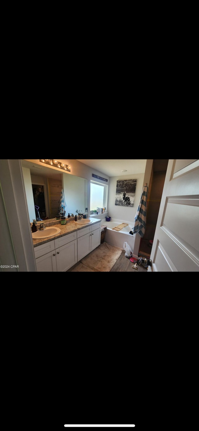 Master bathroom - 7177 Ellie B Dr