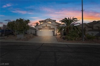 Building Photo - 8758 Arawana Pl