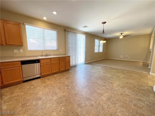 Building Photo - 11143 Ash Mountain St