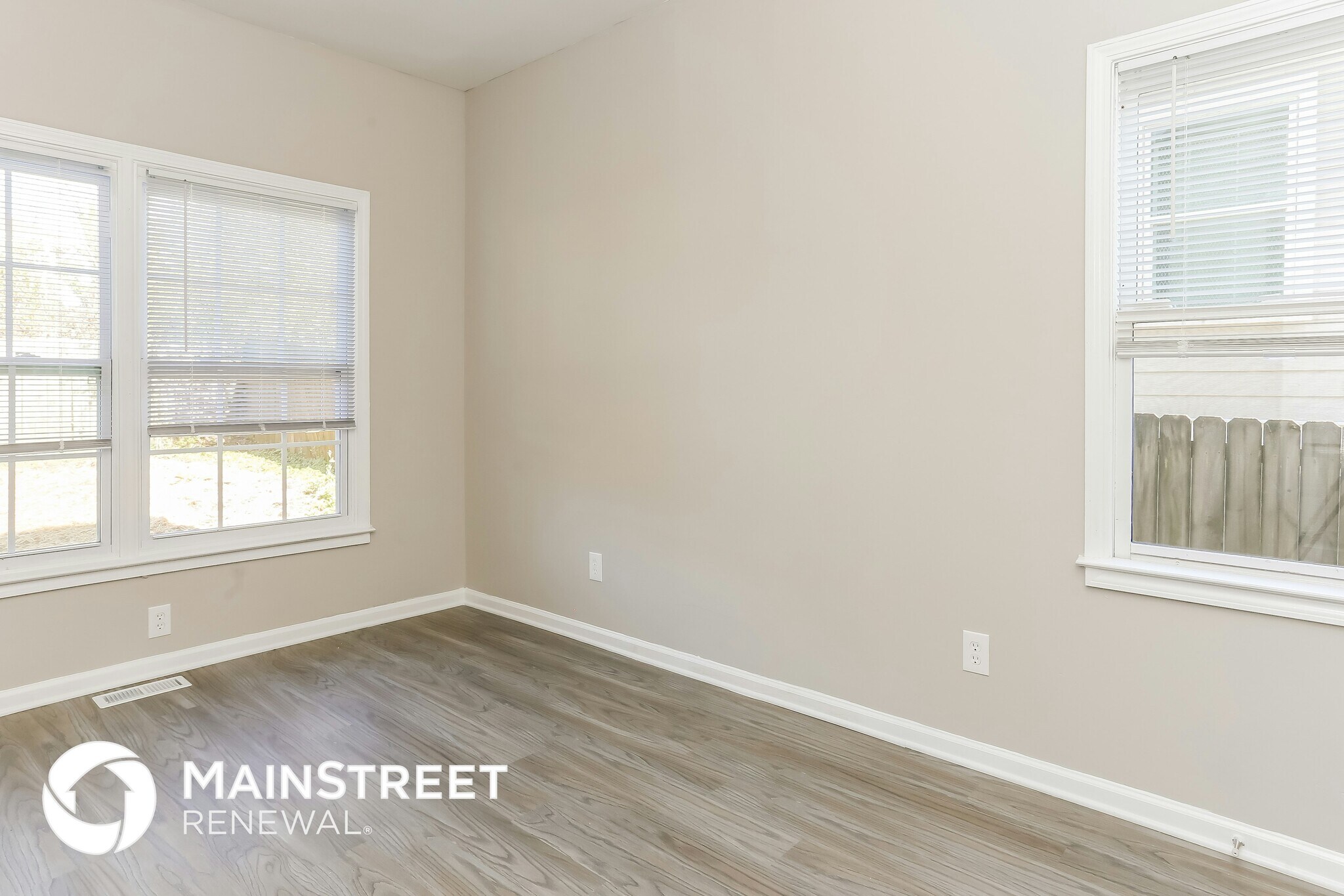 Building Photo - 1011 Parsons St SW