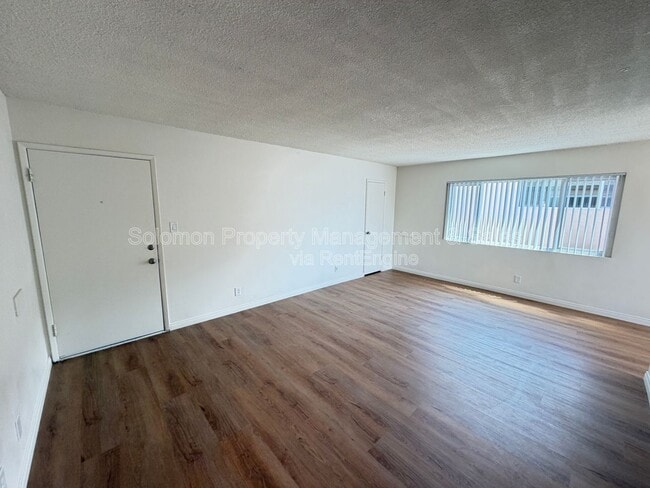 Building Photo - 1311 W Puls St