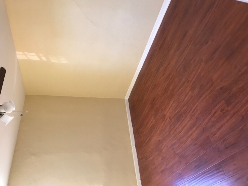 Building Photo - 6505 S Vermont Ave