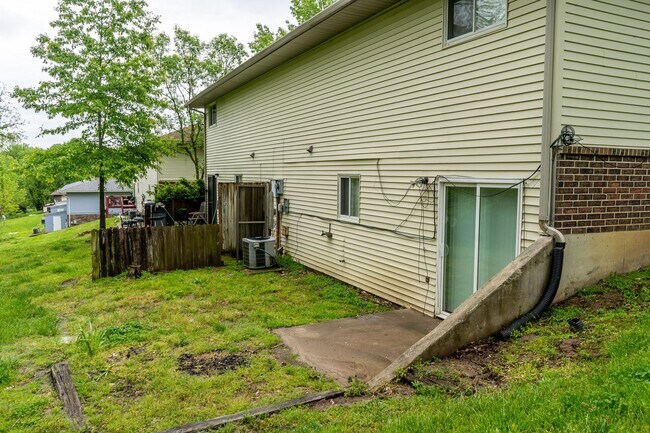 Building Photo - 4501-4503 Millbrook Dr.