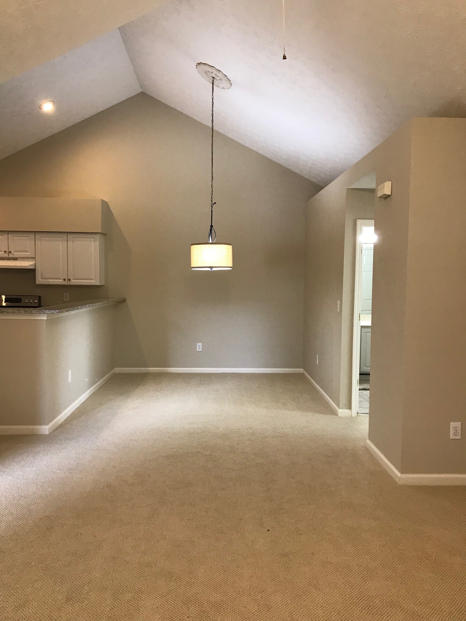 Building Photo - 4402 Orchard Trce