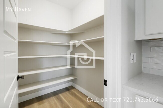 Building Photo - 10138 E 62nd Ave
