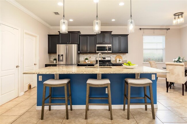 Building Photo - 731 Evening Star Ln