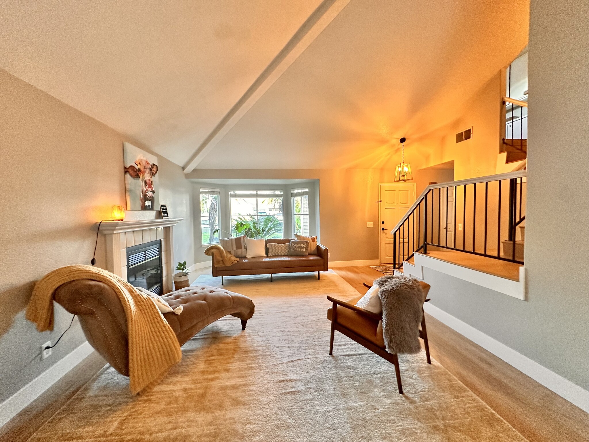 Building Photo - 23257 Joaquin Ridge Dr