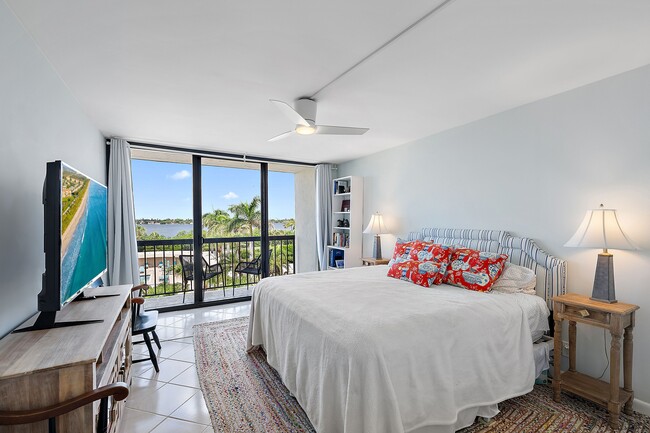 Building Photo - 3390 S Ocean Blvd