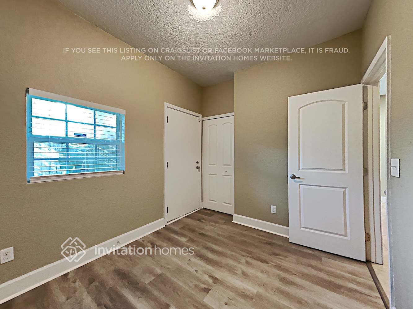 Building Photo - 410 4th St S