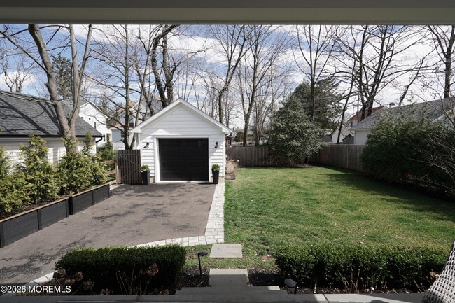 Building Photo - 127 Hance Rd