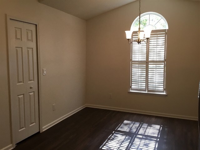 Building Photo - 158 Sweetbrier Branch Ln