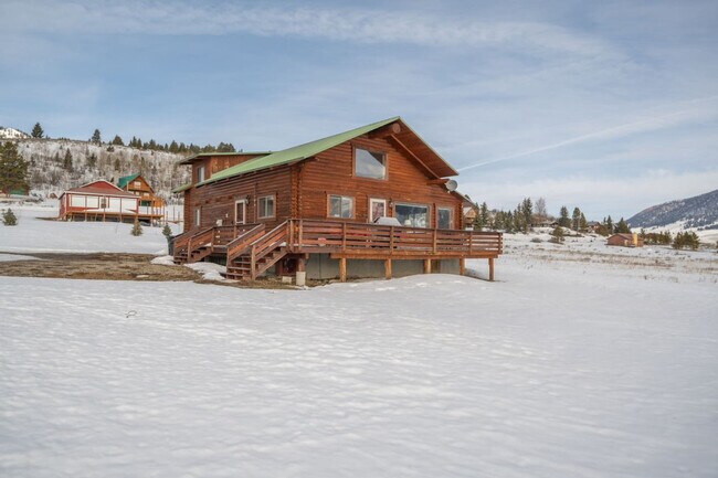 Building Photo - 5406 Henrys Lake Rd