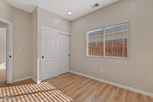 Building Photo - 9435 Stoney Creek Way