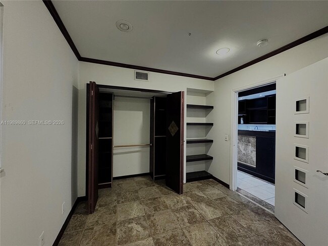 Building Photo - 3911 Farragut St