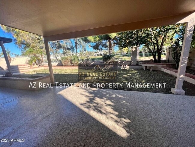 Building Photo - 7524 W Tonto Dr