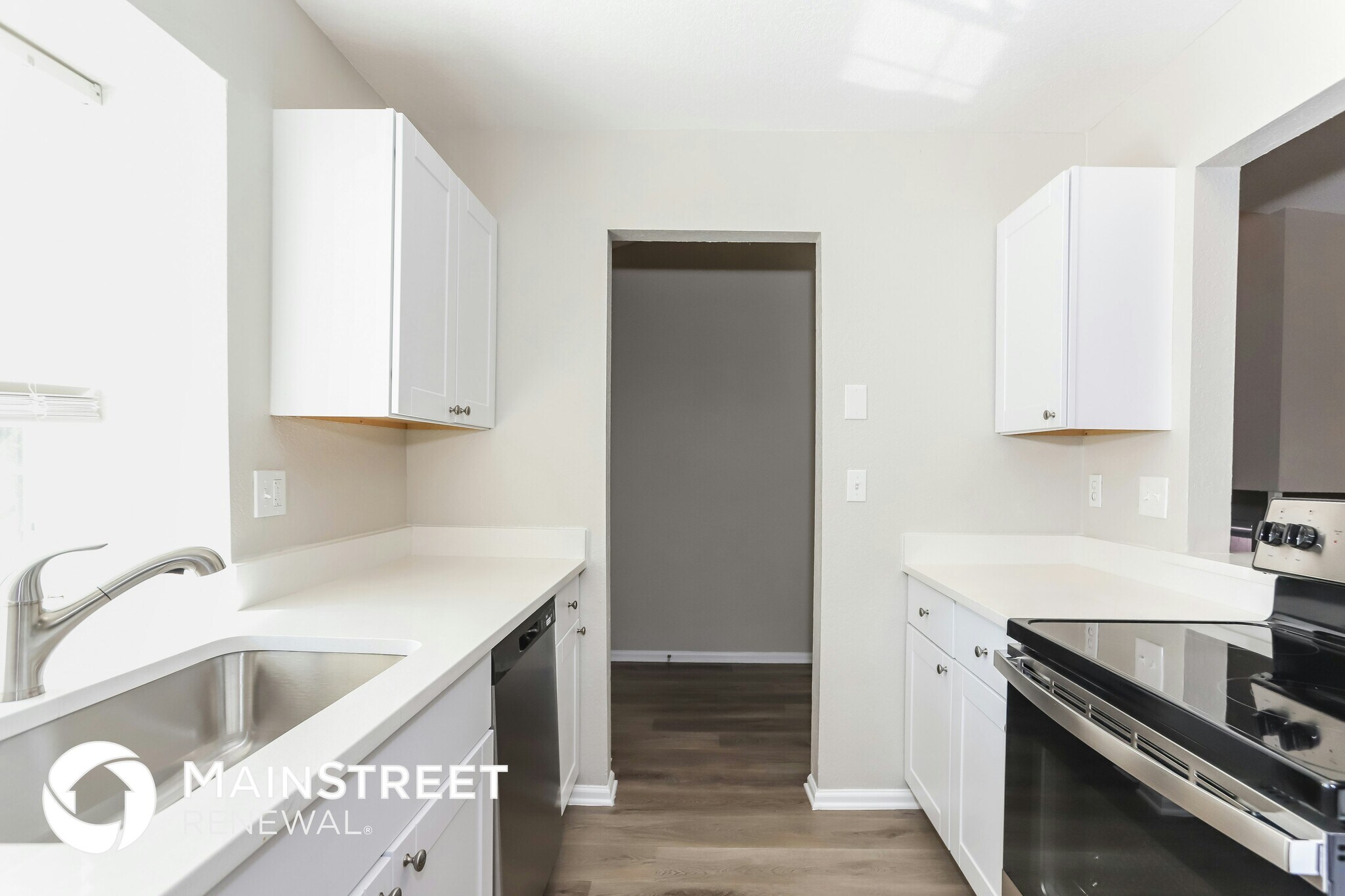 Building Photo - 5690 S Netherland St