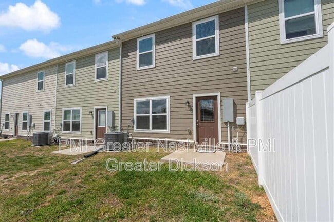 Building Photo - 404 Masters Way