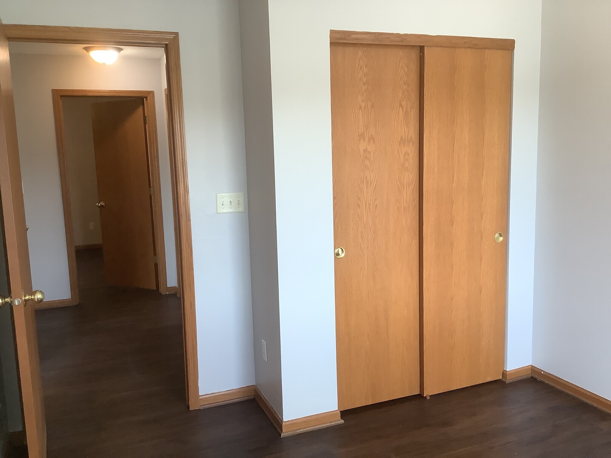 Building Photo - 1057 Kennedy Dr