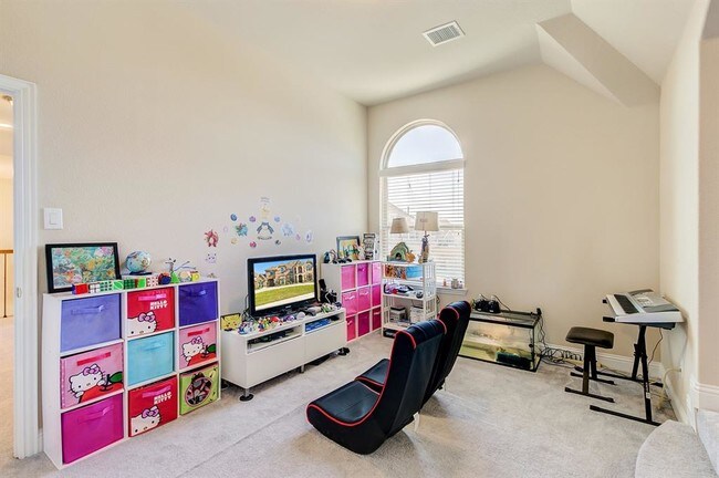 Building Photo - 4805 Comstock Way