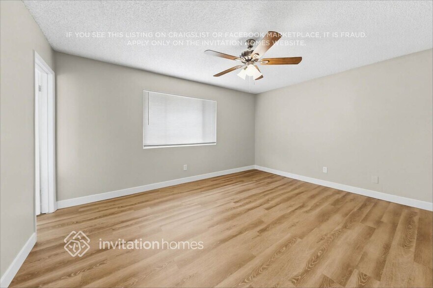 Building Photo - 12042 N 28th Pl