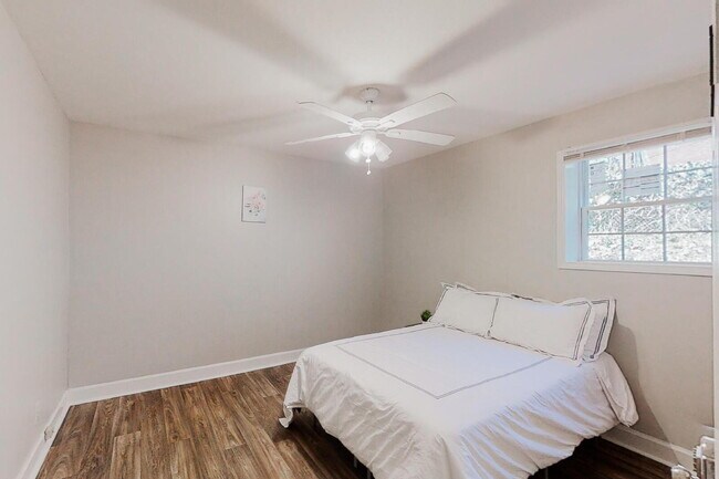 Building Photo - Morrow Home, a 3 mins drive to transit stop Mt Zion Blvd & E Meyer Dr