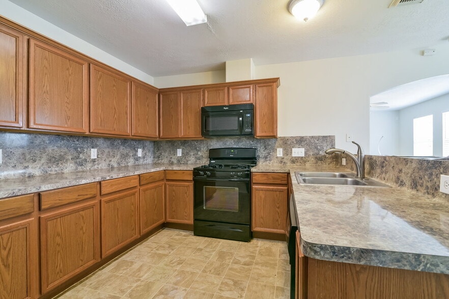 Building Photo - 16347 Bantam Ridge Ct