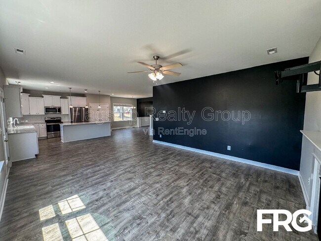 Building Photo - 208 Coffman Dr