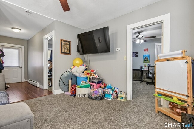 Building Photo - 91 N Orchard St