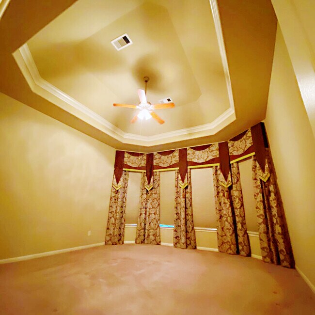 Primary Photo - 710 Streamwood Ln