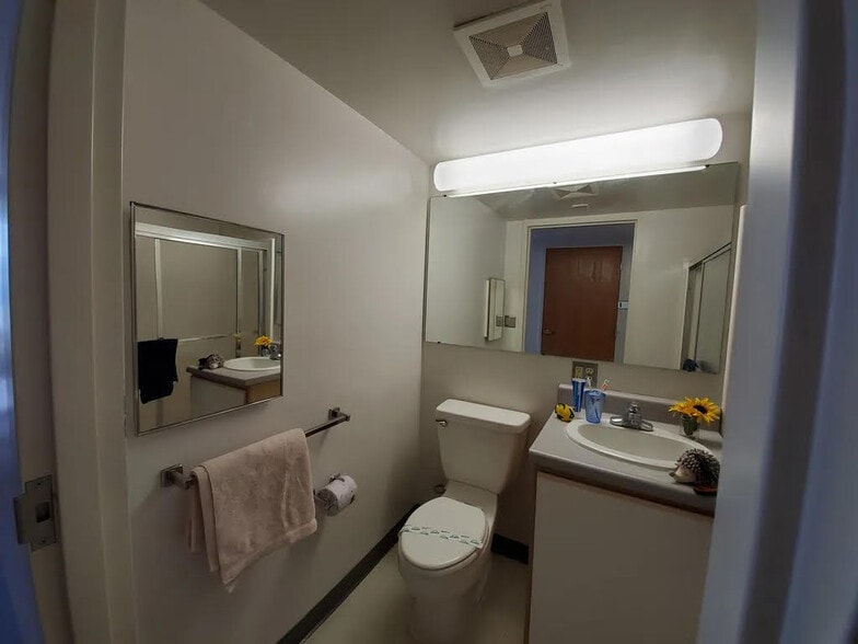 Building Photo - 151 Dryden Rd