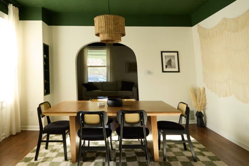 Building Photo - 2433 S 16th St