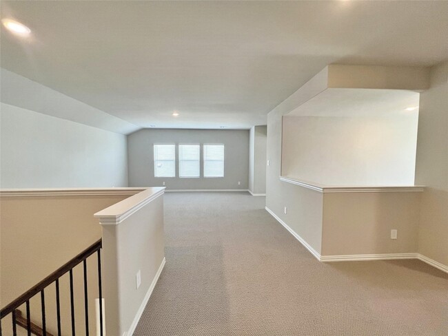 Building Photo - 678 Woodland Ave