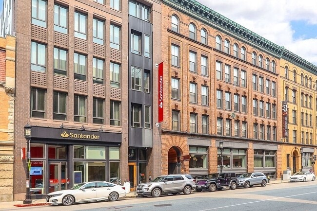 Building Photo - 346 Congress St